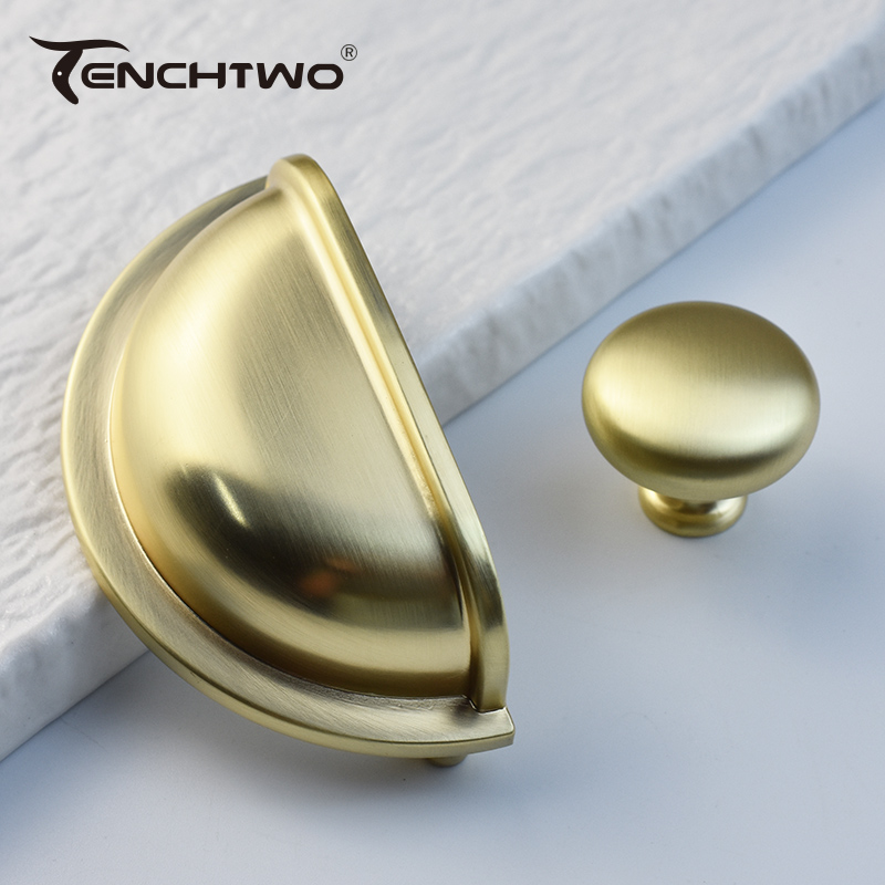 Drawer Pull Gold - Szczotkowany mosiądz uchwyt meblowy uszy muszlowe